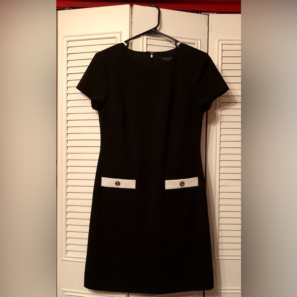 Tommy Hilfiger Black Short Sleeve Sheath office career Dress Size 4